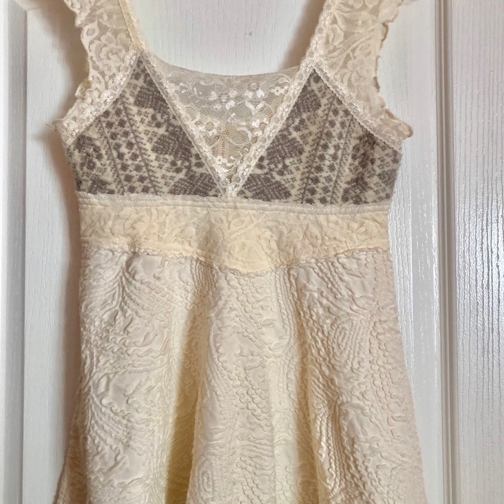 FREE PEOPLE TANK TOP!